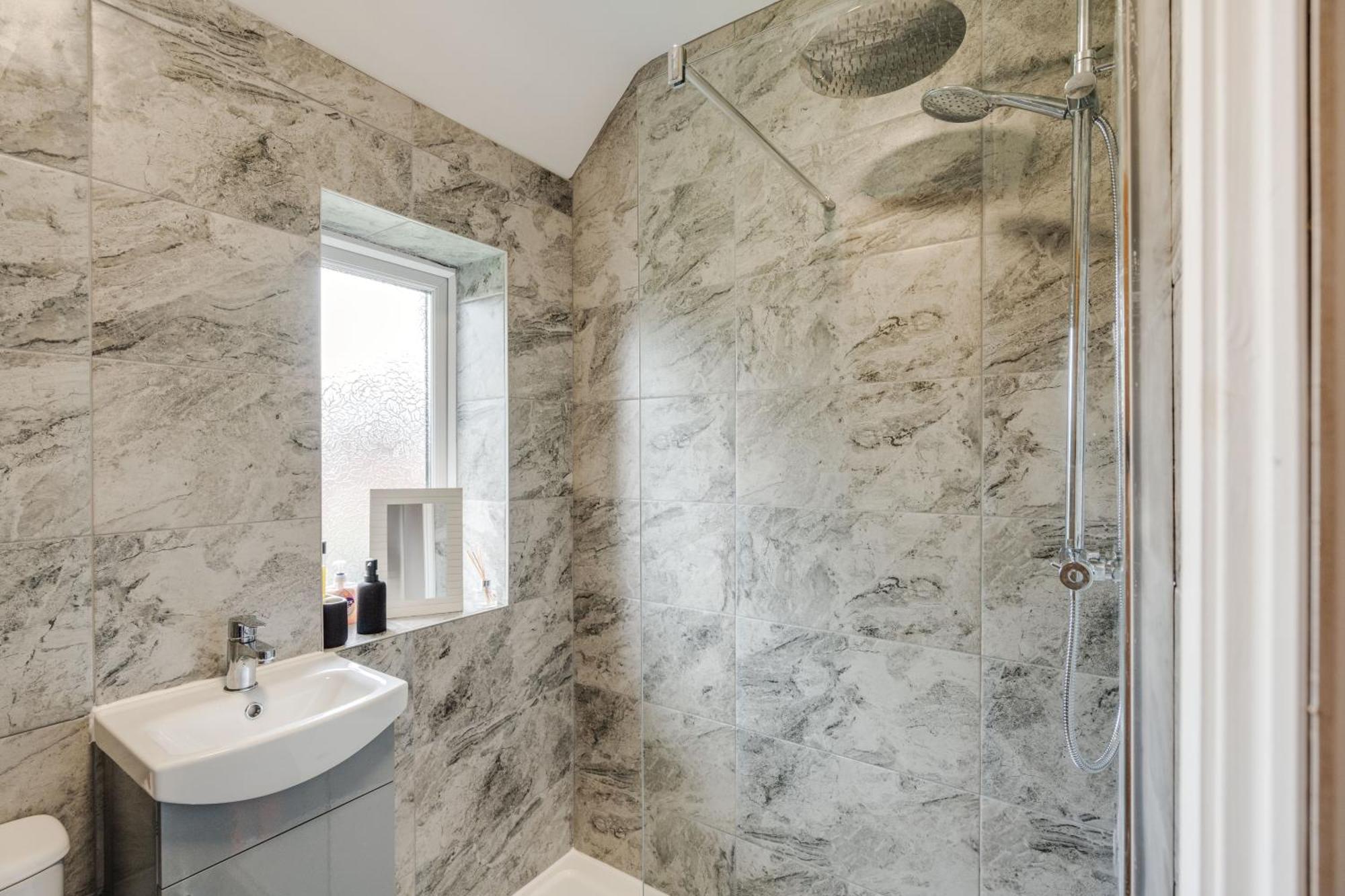 Shawe House - 10 Minute Mcr Airport - Free Parking Villa Wythenshawe Rum bild