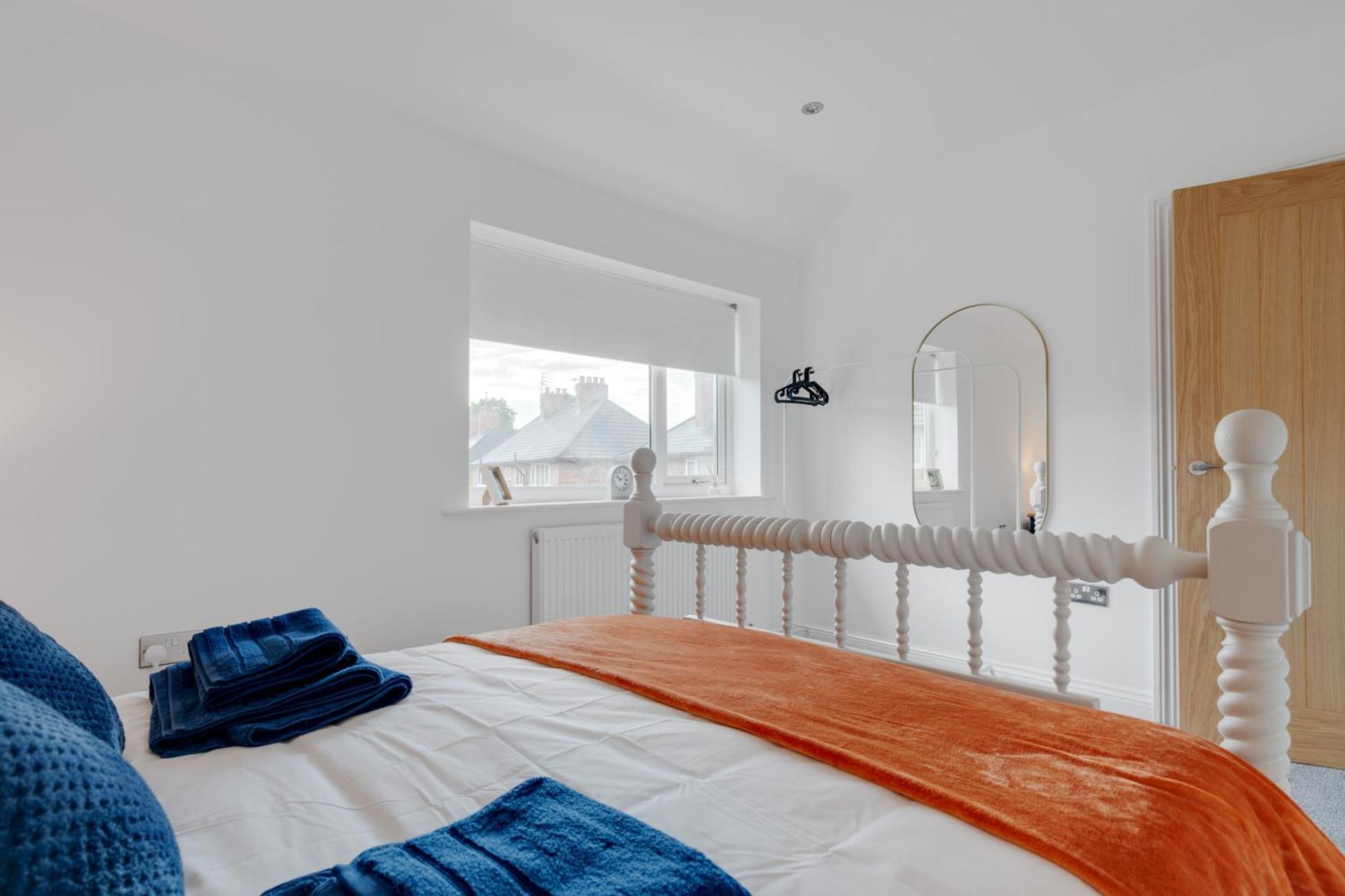 Shawe House - 10 Minute Mcr Airport - Free Parking Villa Wythenshawe Rum bild